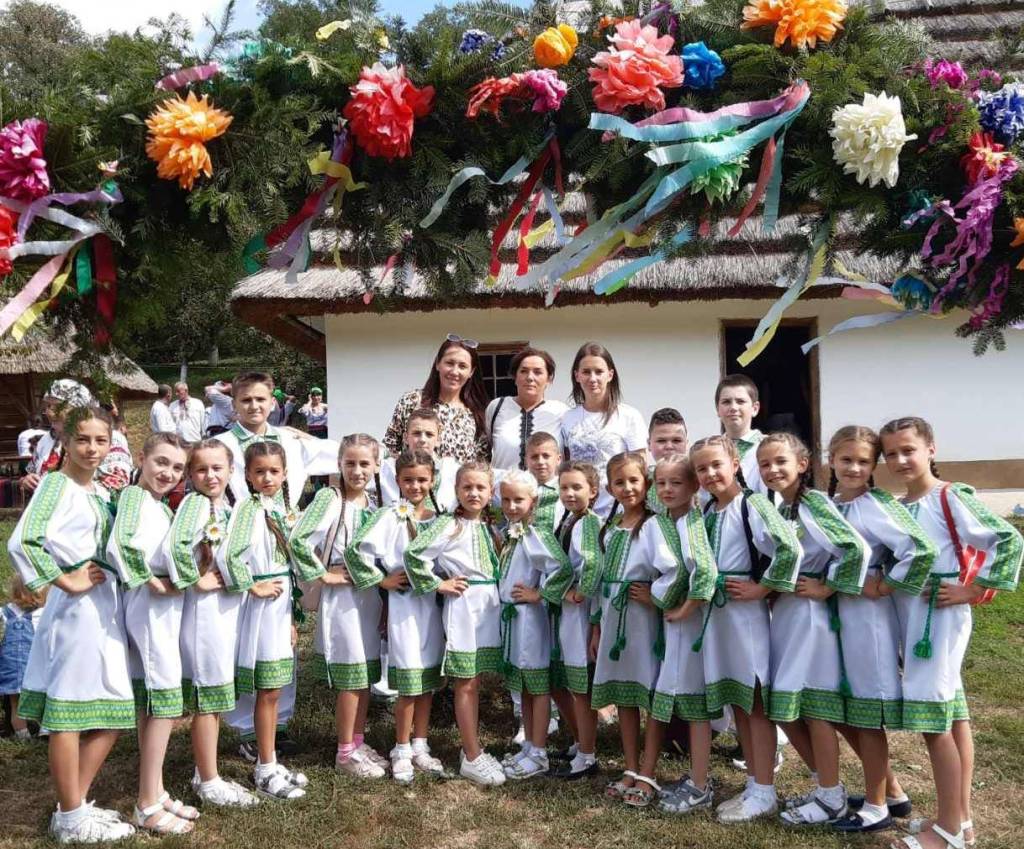 COLECTIVUL DE DANSATORI „FĂGURELUL” – OASPETE LA FESTIVALUL DE NUNTĂ TRADIȚIONALĂ&nbsp;BUCOVINEANĂ