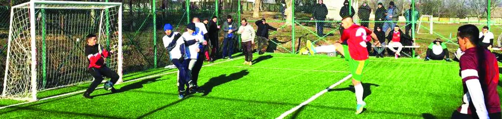 CAMPIONATUL ORAȘULUI HERȚA  LA MINI-FOTBAL ȘI-A LUAT&nbsp;STARTUL