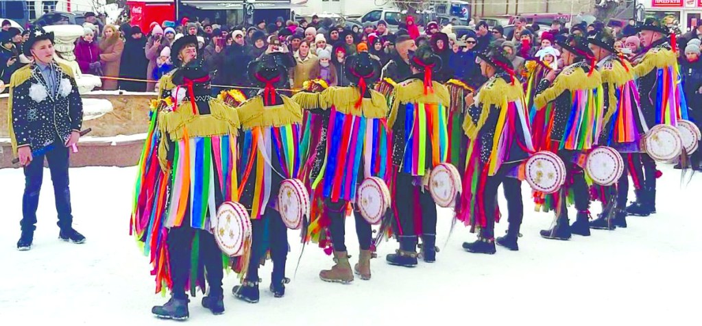 Festivalul obiceiurilor de iarnă a revenit la&nbsp;Herța