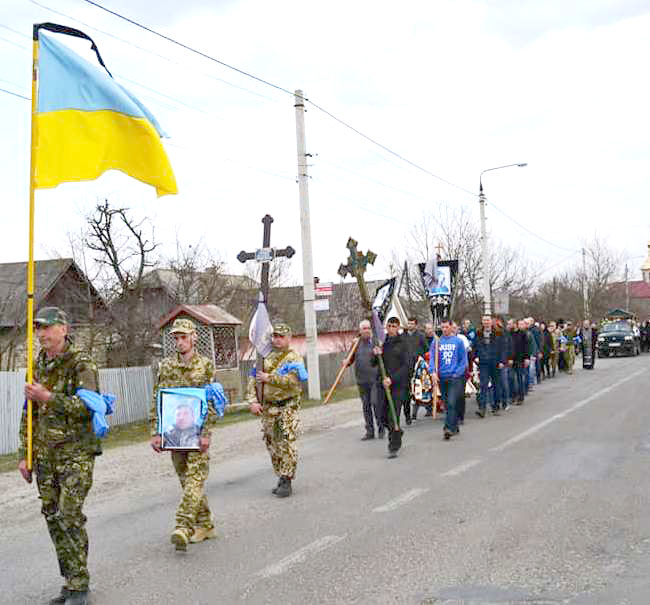 Noua Suliță și-a mai pierdut un fiu în luptele crâncene din estul Ucrainei 