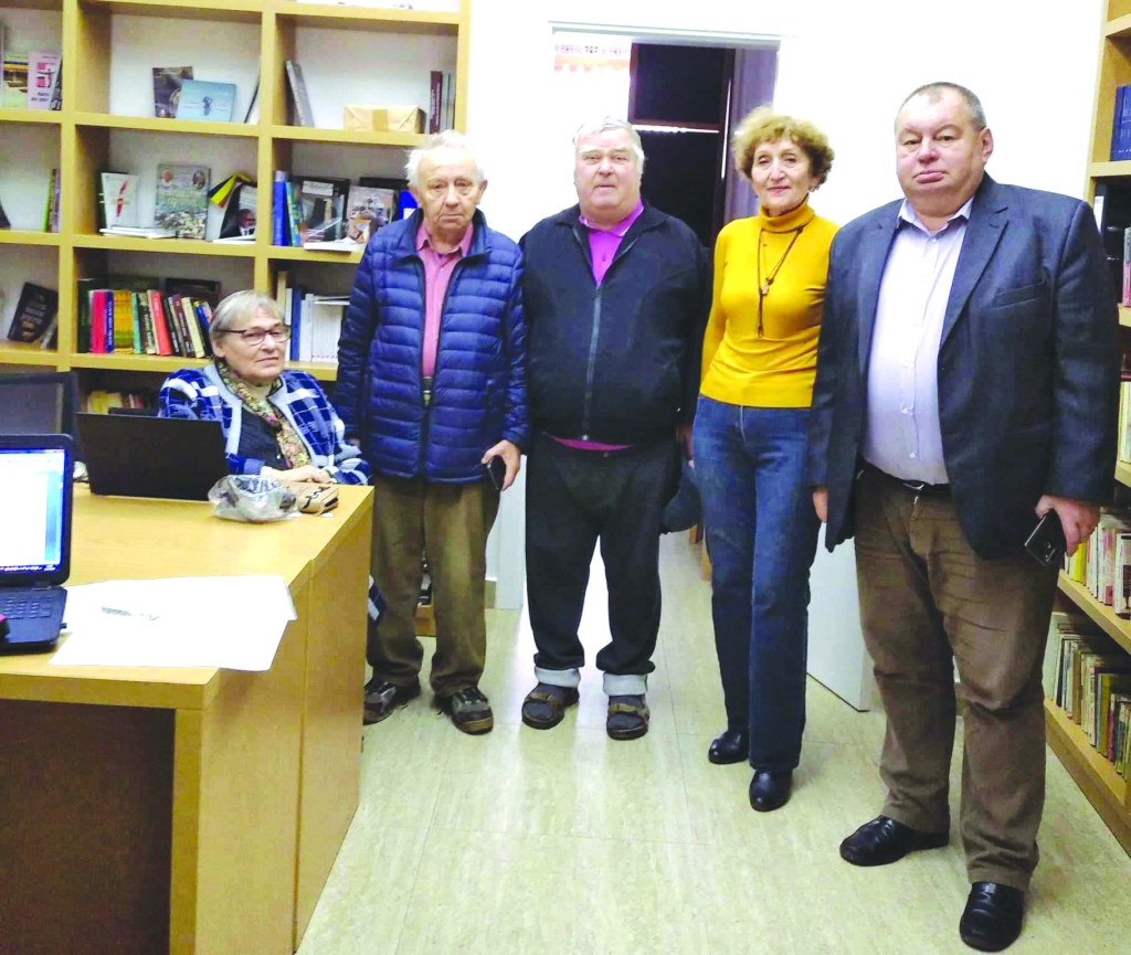 PRIN  CERNĂUȚI,  CU  UN  OASPETE CARE  ȘTIE  SĂ DĂRUIASCĂ&nbsp;BUCURII