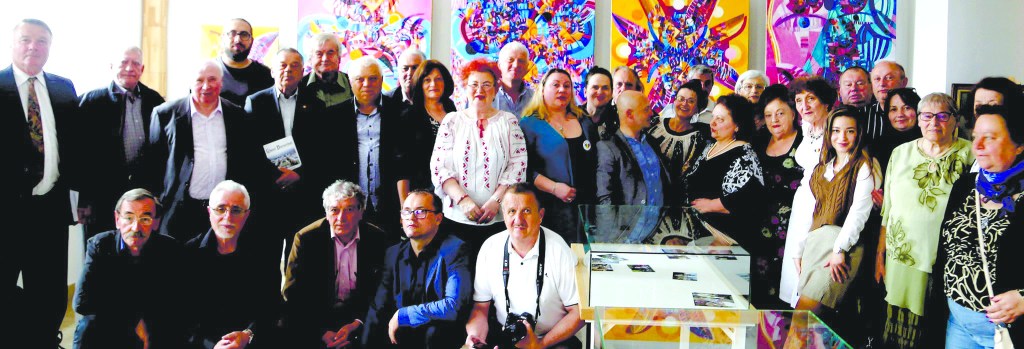 DE  ACASĂ  PÂNĂ  ACASĂ,  CU  DOR  DE EMINESCU,  VIN  LA CERNĂUȚI&nbsp;POEȚII