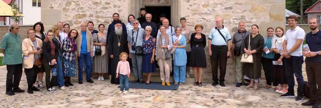 MODELE DE VALORI NAŢIONALE,  PUSE ÎN LUMINĂ LA SFÂNTA MĂNĂSTIRE&nbsp;PUTNA