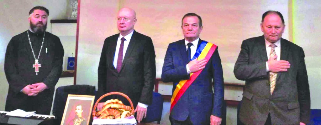 PRIETENUL  BUN,  LA UNIRE SE&nbsp;CUNOAȘTE