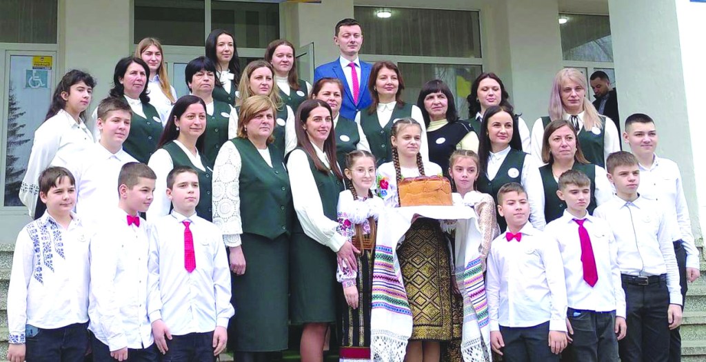 NICĂIERI CA LA HERȚA, MAI ROMÂNEASCĂ ȘI MAI RĂSCOLITOARE PODOABA DE&nbsp;CUVINTE