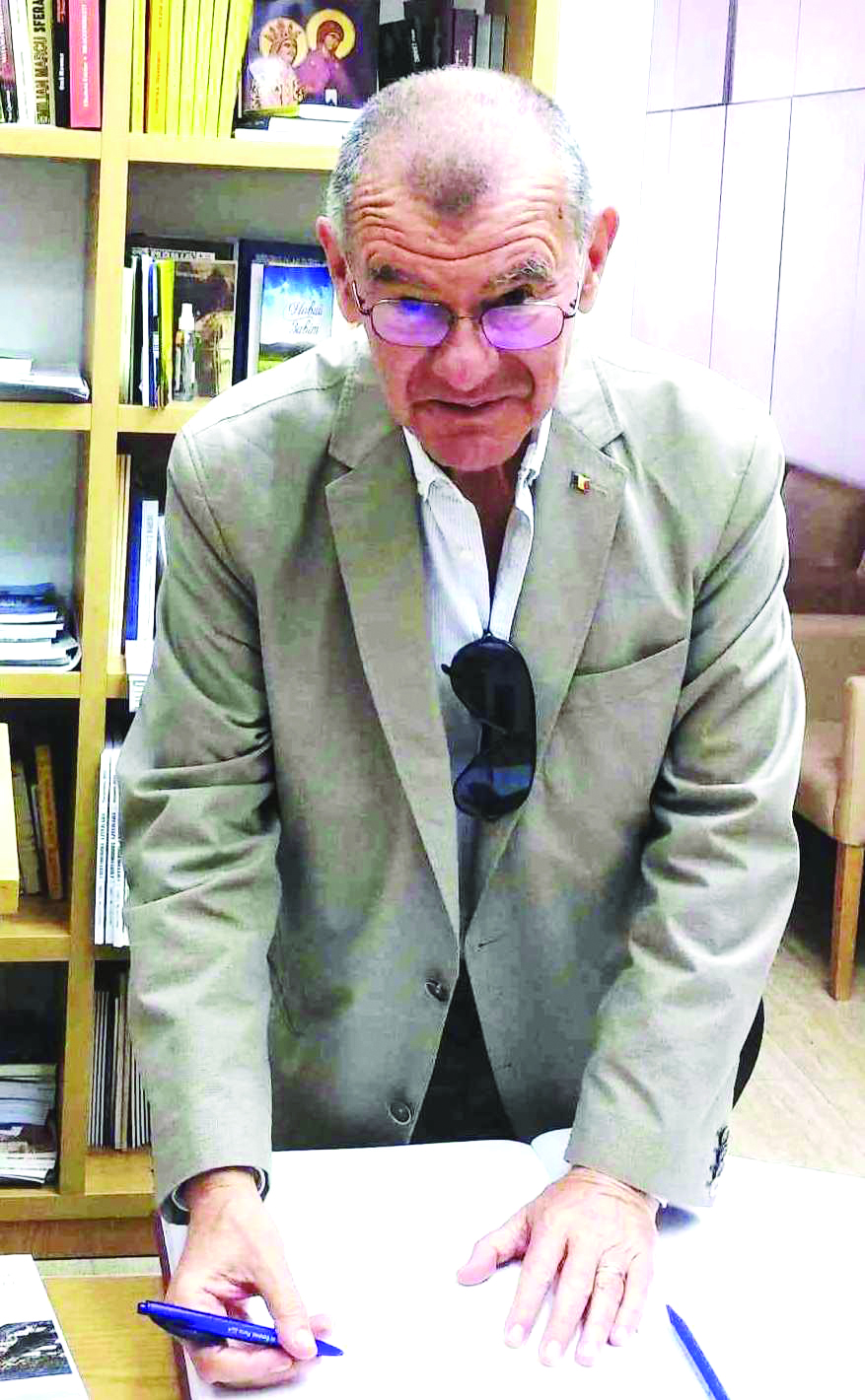 FREMĂTĂRI  SUFLETEȘTI CU  UN  CONFRATE  CARE ȘTIE  TOTUL  DESPRE ROMÂNII&nbsp;ÎNSTRĂINAȚI