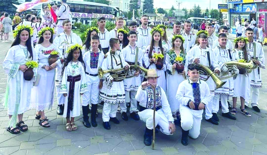 CEI MAI BUNI LA POVEȘTI, CÂNTECE ȘI&nbsp;DESCÂNTECE