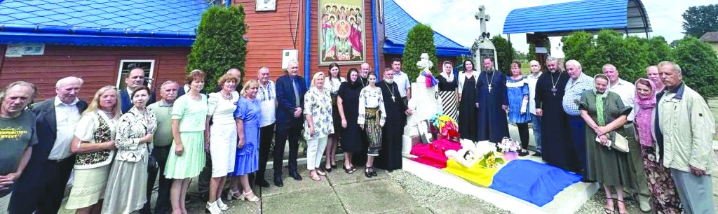 LA MORMÂNTUL LUI IANCU FLONDOR, CA LA ÎMPĂRTĂȘANIA SUFLETULUI CU REAMINTIREA&nbsp;TRECUTULUI