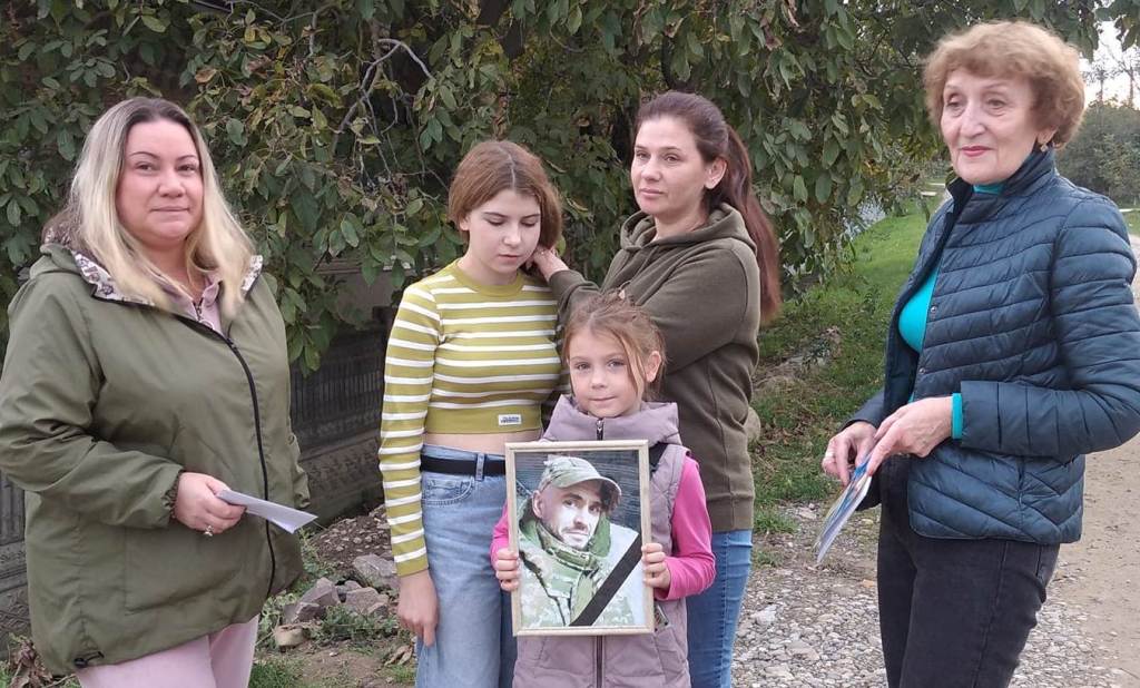 O DUIOASĂ POVESTE DE DRAGOSTE FRÂNTĂ DE&nbsp;RĂZBOI