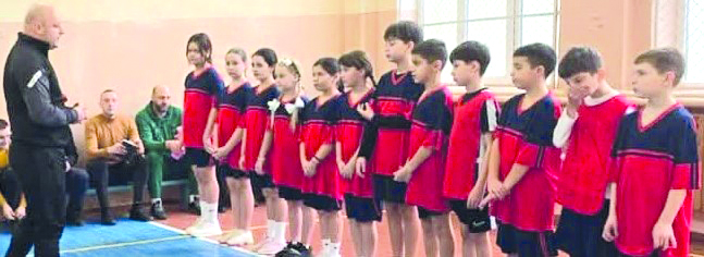 Consfătuirea profesorilor de sport la Liceul „Gh.&nbsp;Asachi”